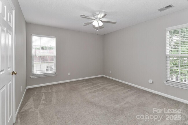 Building Photo - 109 Pleasant Grove Ln