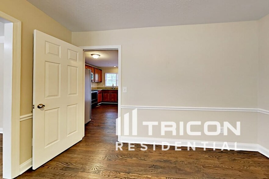Building Photo - 11810 Lansbury Ct