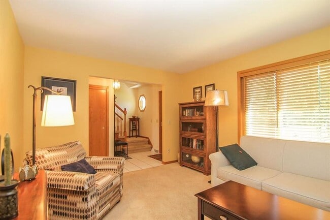 Building Photo - 2506 Scenic Ridge Dr