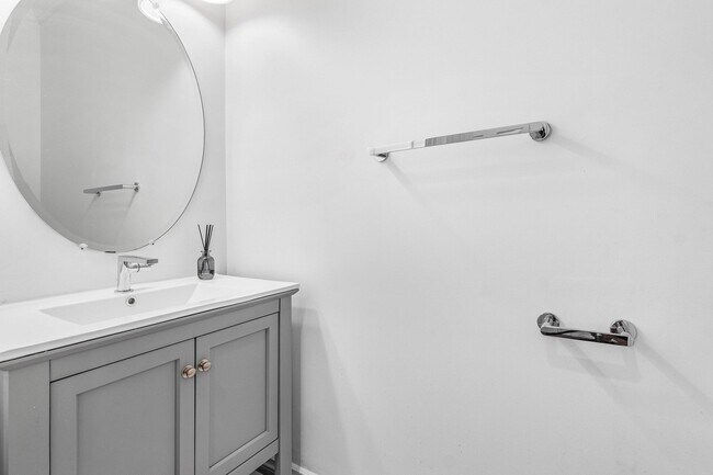 Building Photo - 9460 Wrangler Dr