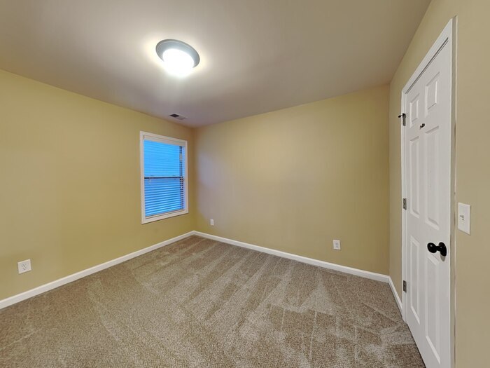 Building Photo - 255 Farm Manor Ct