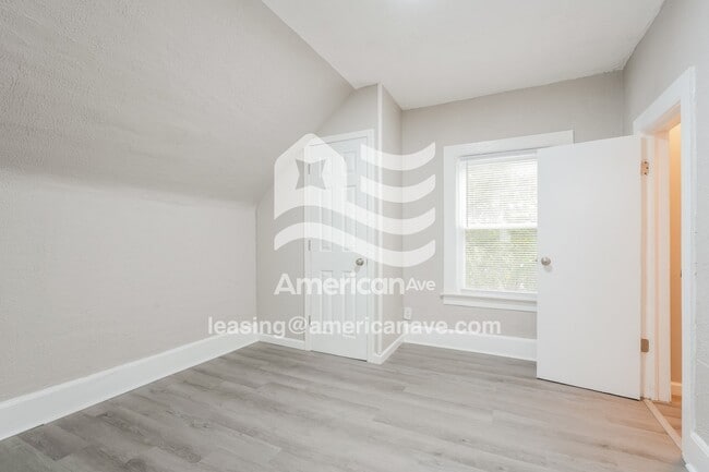 Building Photo - 1808 S Scott St