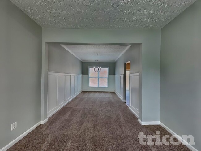 Building Photo - 1704 Chinaberry Ct