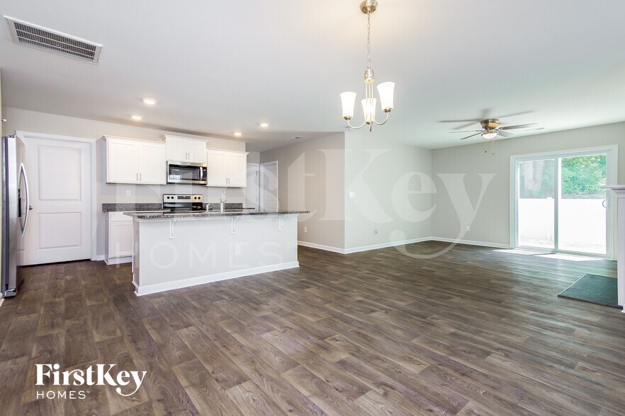 Building Photo - 3128 Green Apple Dr