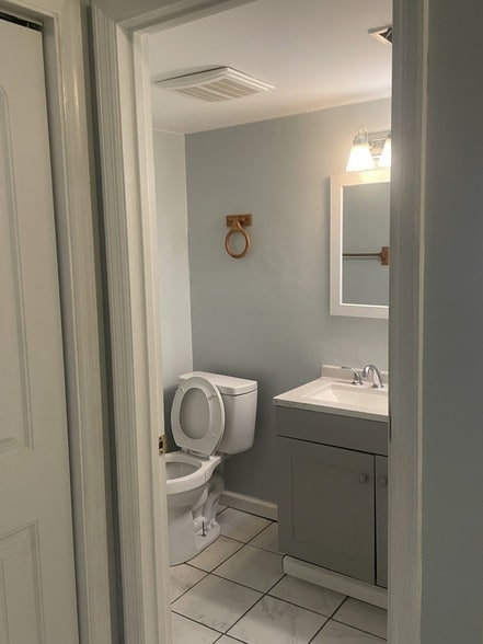 Building Photo - 125 Ellington Pl