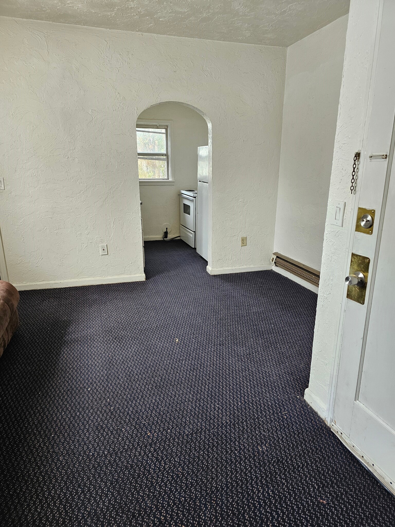 Building Photo - 219 H St