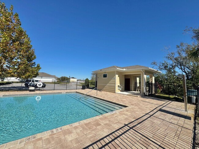 Building Photo - 632 Autumn Stream Dr