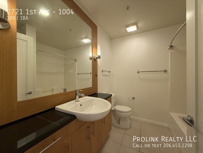 Building Photo - 2721 1st Ave