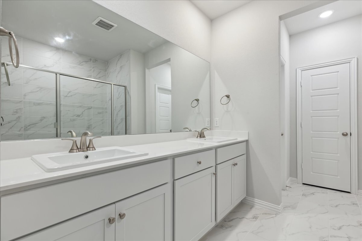 Building Photo - 4157 Willow Pond Dr