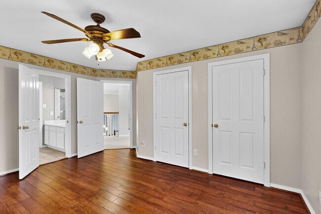Building Photo - Chandlers Landing 4-Bedroom Home with Office