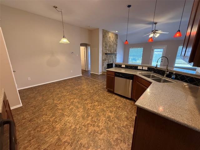 Building Photo - 5317 Malibu St