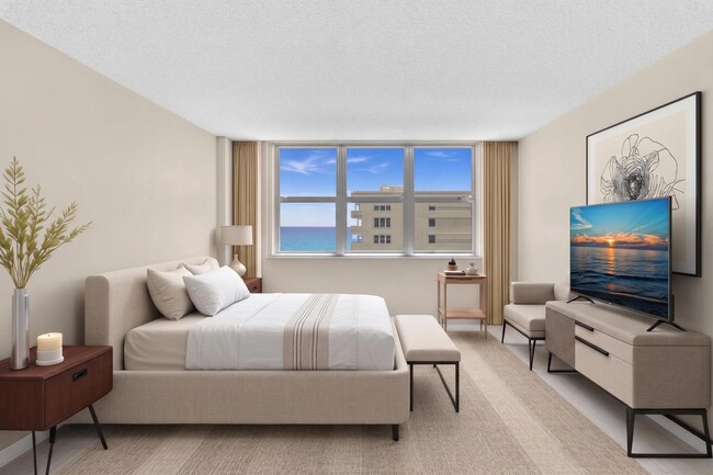 Building Photo - 1150 Hillsboro Mile