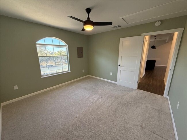 Building Photo - 3106 Point Cove