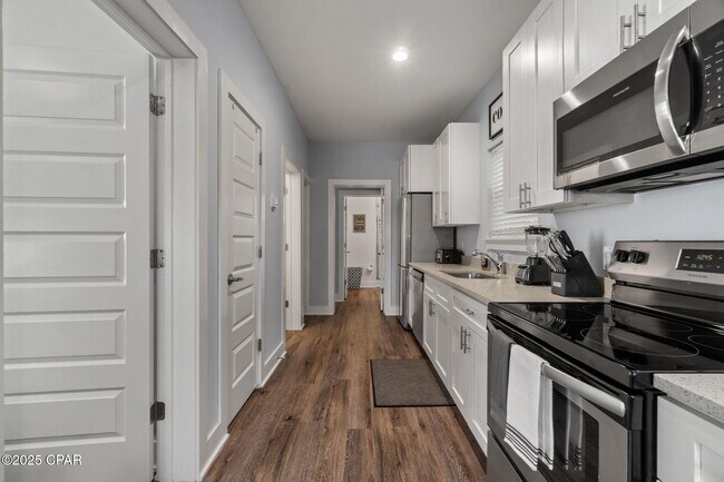 Building Photo - 2911 Sarah Jean Ct