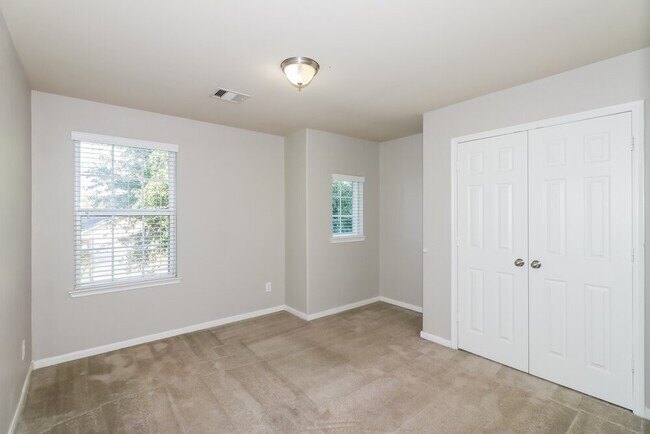 Building Photo - 3319 Allington Ct