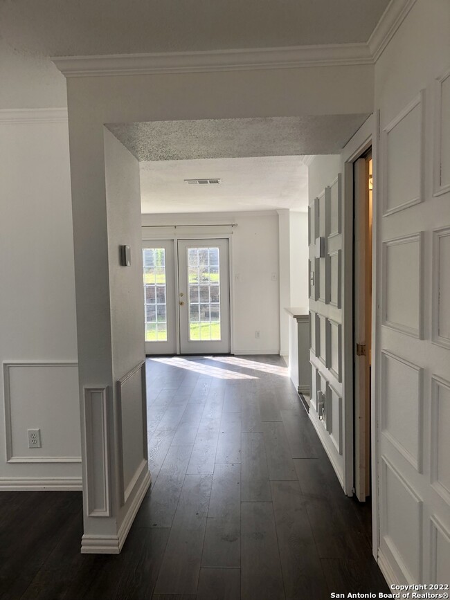 Building Photo - 8514 Coppermine-