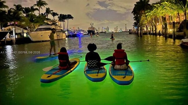 Building Photo - 1 Century Ln