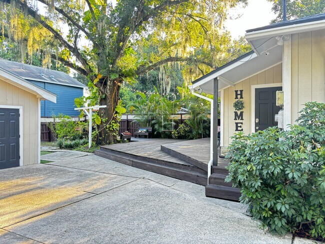 Back door - 117 W Flora St