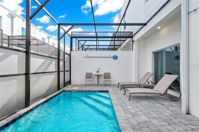 Building Photo - 513 Famagusta Dr