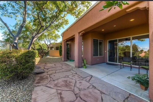 Building Photo - 104 Emerald Dunes Cir