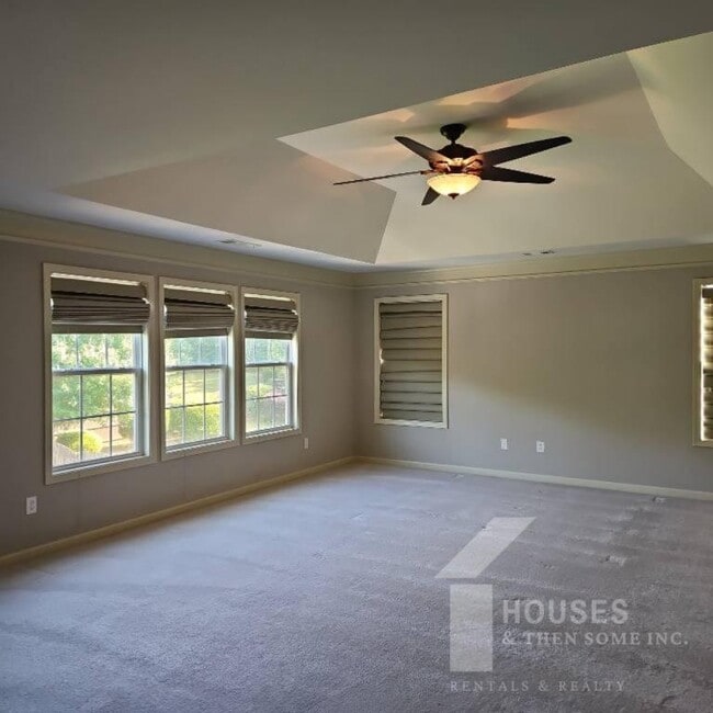 Building Photo - 204 Wild Meadow Dr