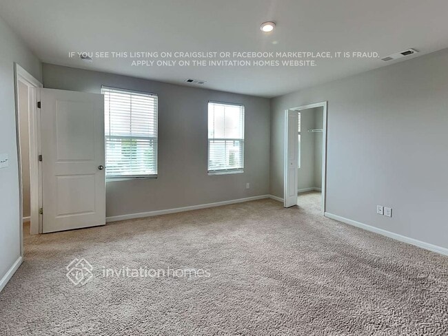 Building Photo - 2408 Solomon Ln