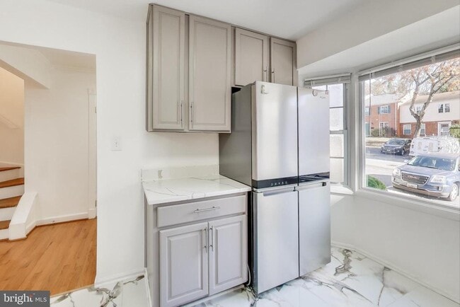 Building Photo - 16 Orchard Dr