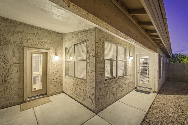 Building Photo - 4309 E Abraham Ln