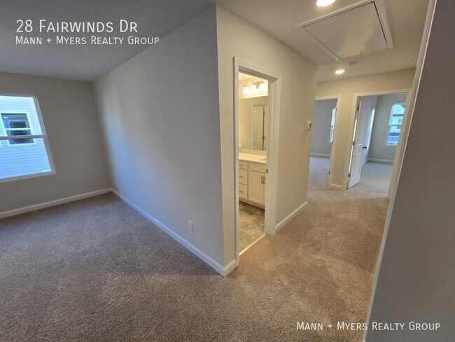 Building Photo - 28 Fairwinds Dr