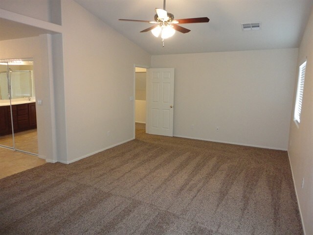 Building Photo - 3810 Shimmering Creek Ave