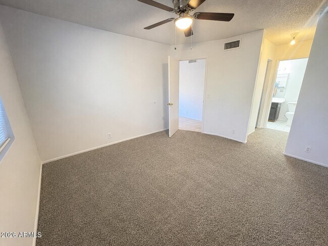 Building Photo - 2931 E Beck Ln
