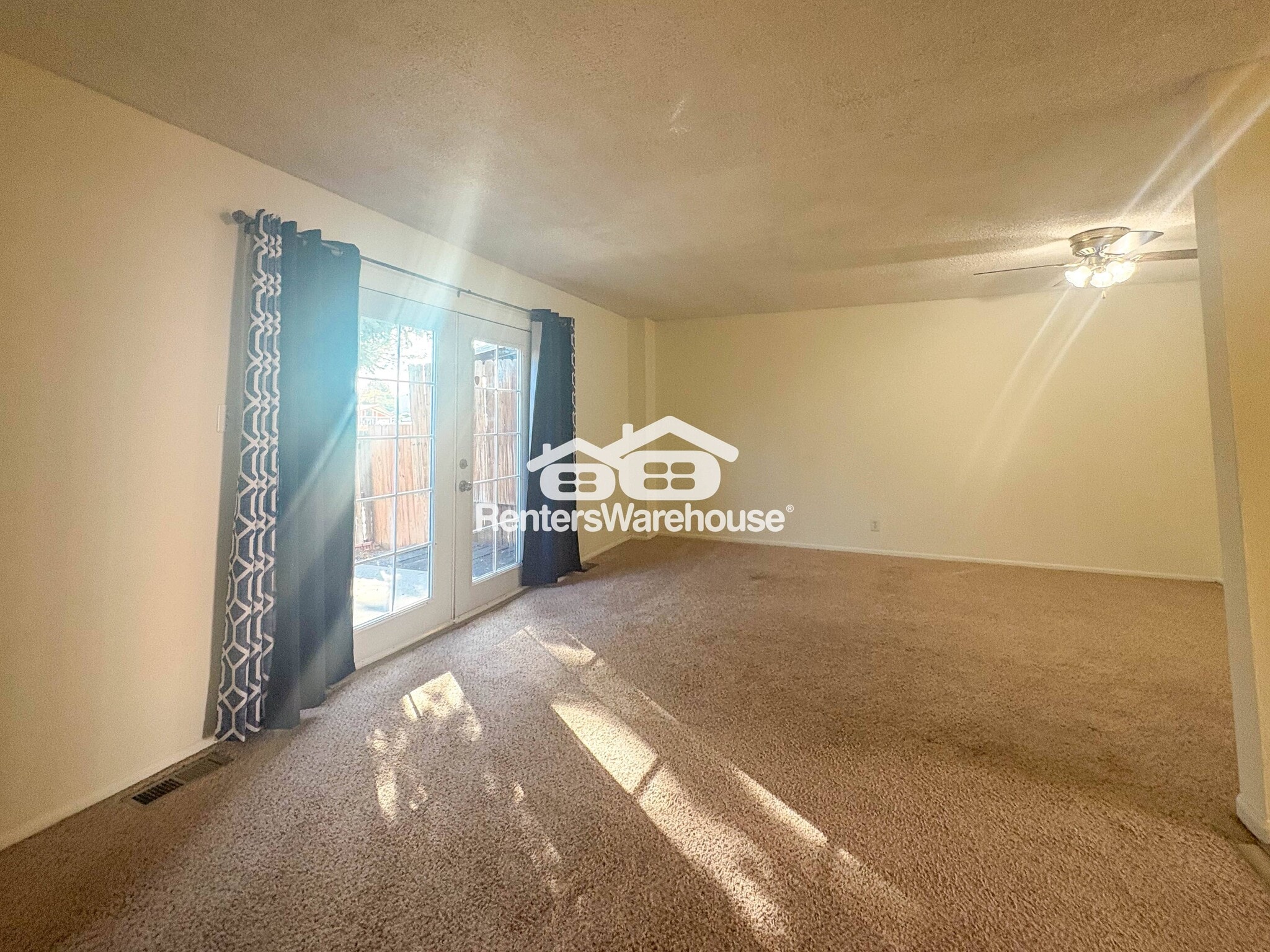 Building Photo - 632 E 116th Ave