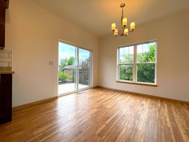 Building Photo - $2,000 | 3 Bedroom, 2.5 Bathroom Town Home | Pet Friendly* | Available for an August 1st, 2026 Mo...