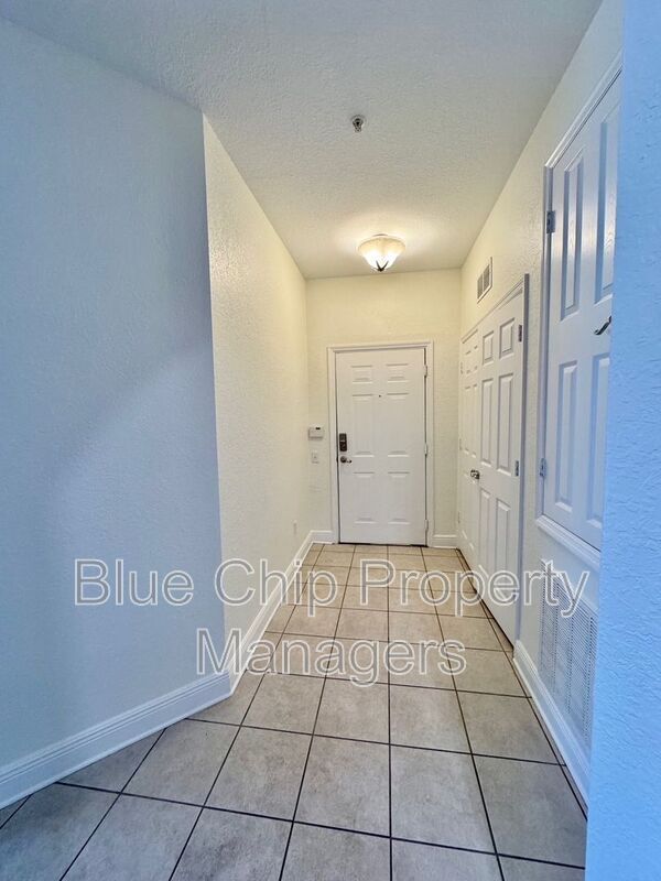 Building Photo - 6402 Cava Alta Dr