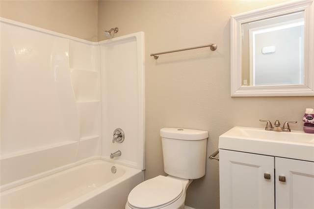 Building Photo - 6230 Hott Springs Dr
