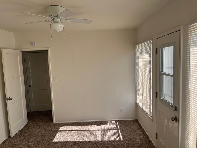 Building Photo - 3 bedroom home in Lakewood now ready to rent!