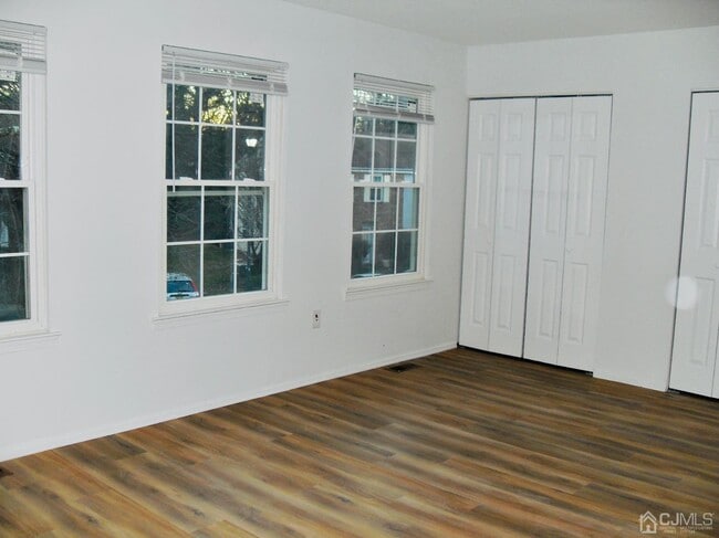Building Photo - 81 Morgan Pl