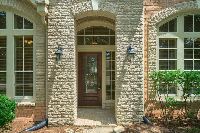Building Photo - 15810 Ashton Hills Dr