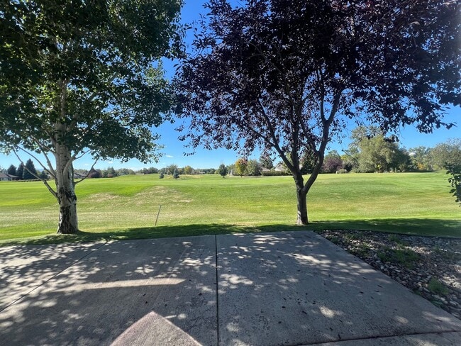 Building Photo - Located on Bridger Golf Course