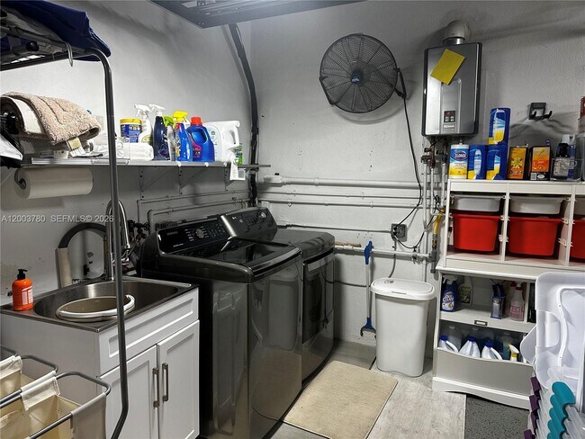 Building Photo - 630 San Lorenzo Ave