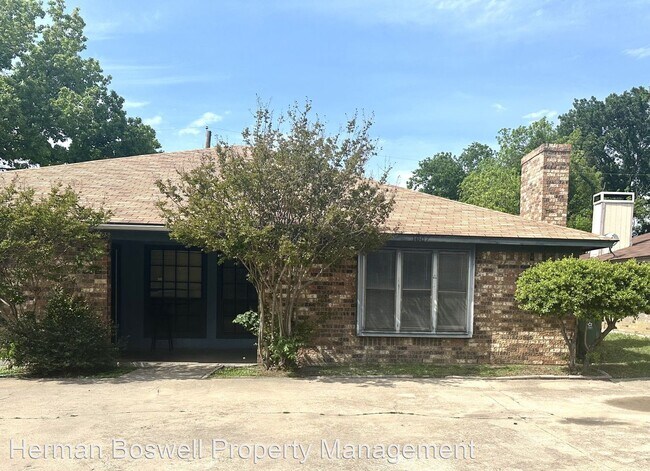 Primary Photo - 2 br, 2 bath House - 1007 Southmoor Dr