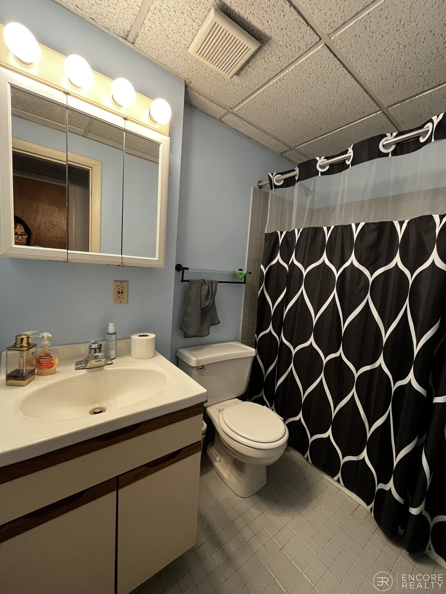 Building Photo - 11 Stearns Rd