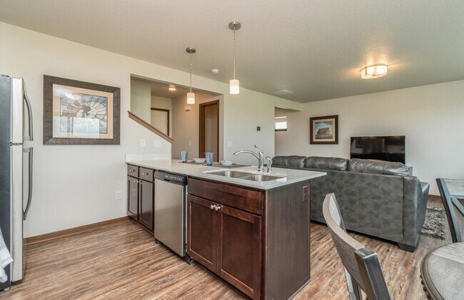 Building Photo - Village at Rock Creek