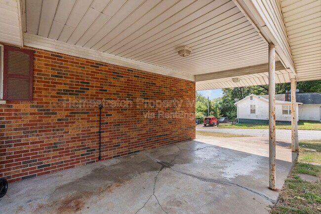 Building Photo - 500 N Elizabeth Ave