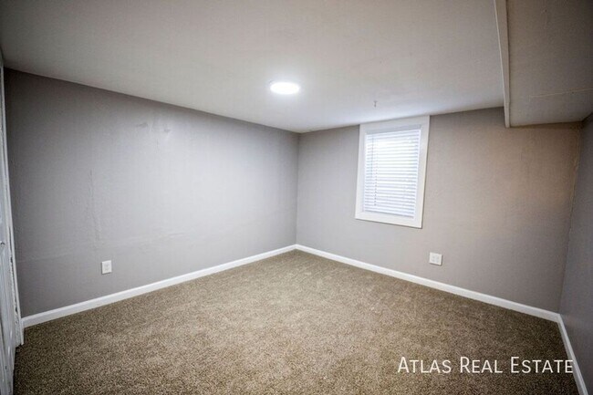 Building Photo - 16232 W 13th Ave