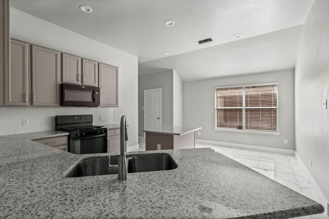 Building Photo - 20231 Avery Point Dr