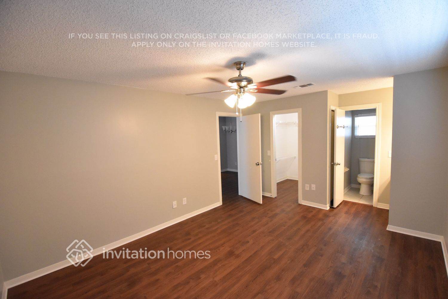 Building Photo - 1185 Village Forest Pl