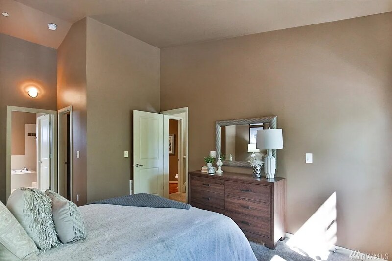 Building Photo - 12062 Minor Way