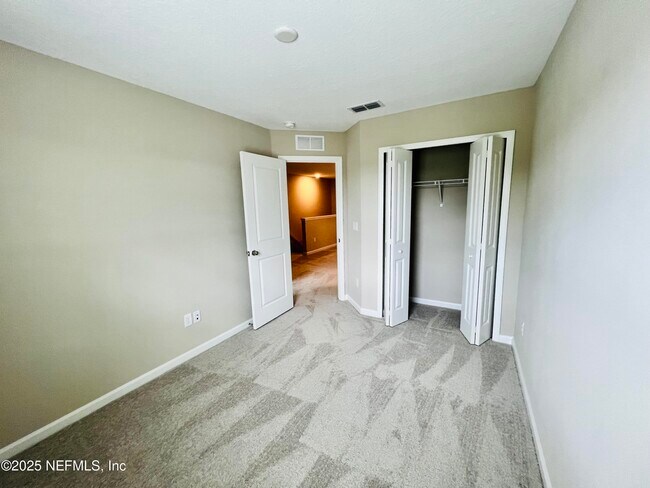 Building Photo - 2657 Sandy Dune Dr