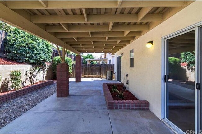 Building Photo - 28138 Bavaria Dr